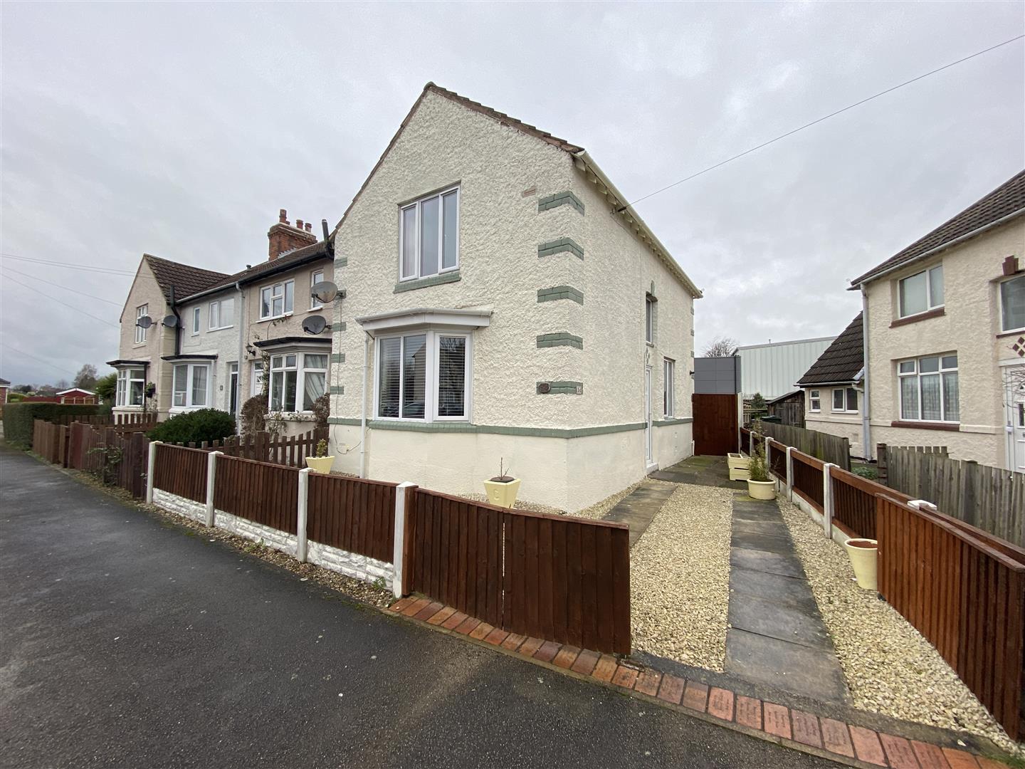 Fairfax Avenue, Selby